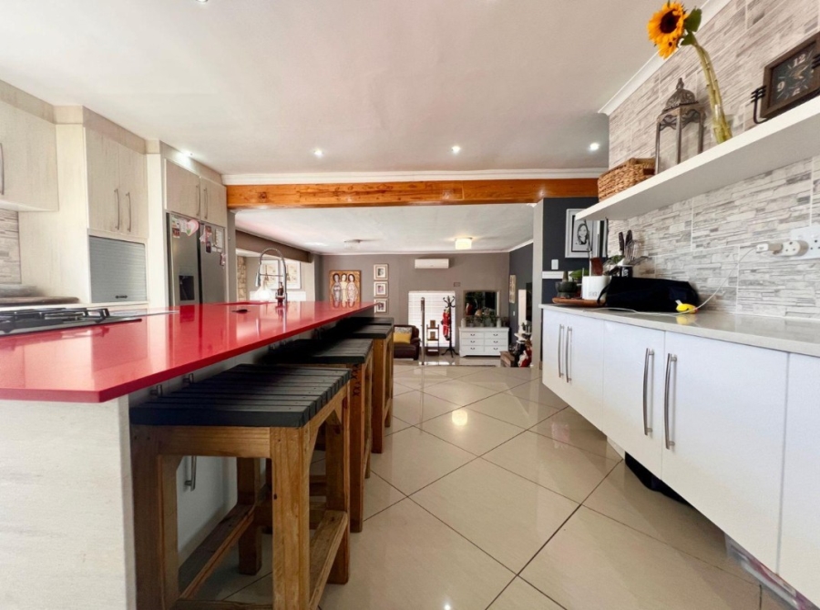4 Bedroom Property for Sale in Myburgh Park Western Cape